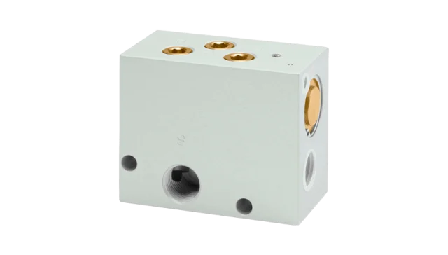 IMI STI CO three-way valve compact configuration